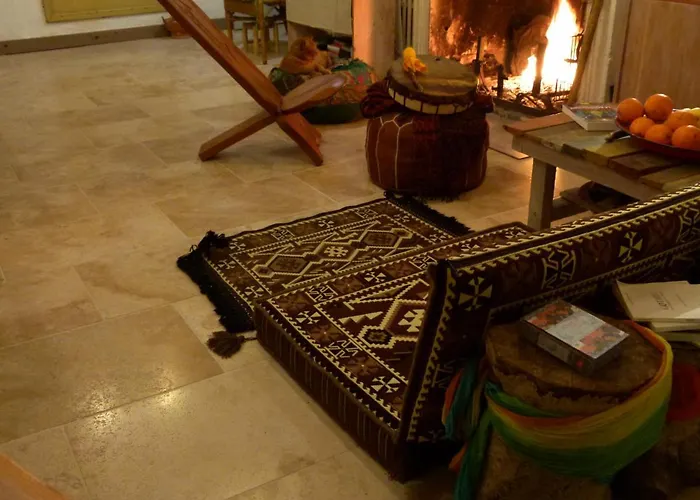 Maison D'art Et D'autres *