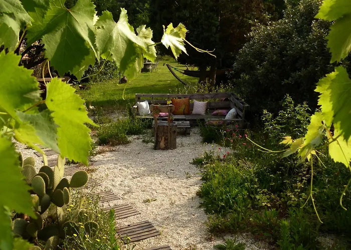 Maison D'art Et D'autres Frühstückspension Champagne (Charente-Maritime)